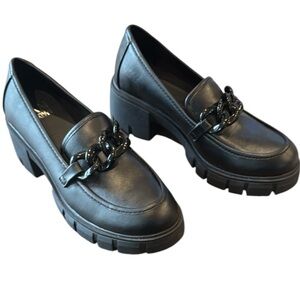 Black Chunky Lug Sole Black Chain Detail Loafers Size 8 New Without Box